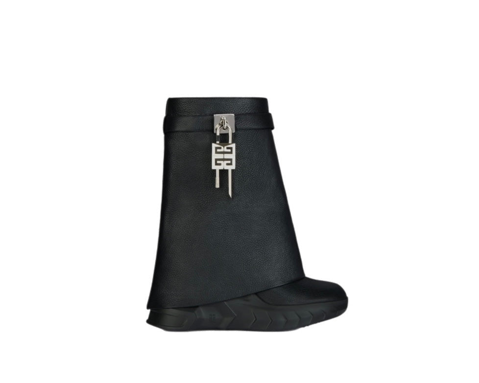 Venchy boots